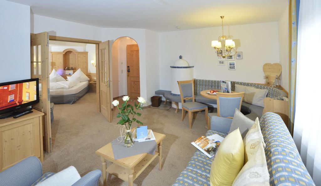 Hotel Diana Seefeld in Tirol Room photo